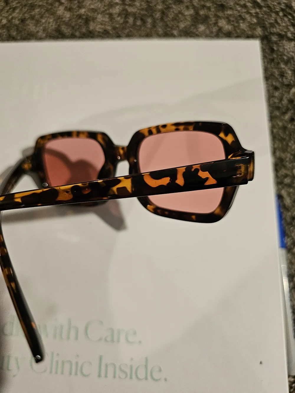 Tortoiseshell Rectangular Frame Sunglasses with Pink Lenses